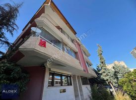 Gop Kumkapı Sokak Net 150 M2 1. Kat Ön Cephe Satılık 3+1