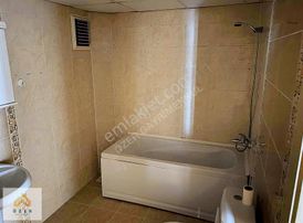 Özer Gayrimenkul'den Armakent Sitesinde 3,5+1 Kiralık Daire