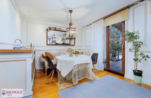 Remax Area Dan Balat Site İçi Eşyalı Kiralık 3+1 Bahçeli Daire