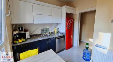 1 Yaş Ferah 2+1 Üç Cepheli Arakat K.otopark Kat Mülkiyet Göztepe