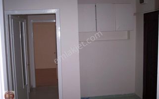 Ayrancı Reşatnuri'de 2+1 90m2 Bakımlı Daire