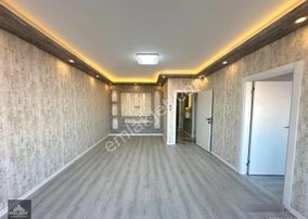 Uzman Emlak Ofisinden Tepebaşı Mh.de Orta Katta Ebeveyn Banyolu Full Yapılı 3+1 Daire