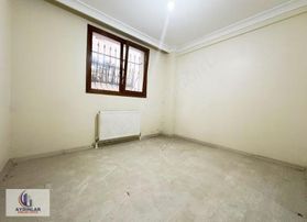 Yenibosna Mevlana Cami Yakını Satılık 2+1 Bahçe Kat Daire