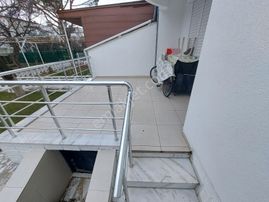 Venüs Gayrimenkul'den, Geniş Bahçeli Masrafsız Doğalgazlı Ön Cephe 3+1 Villa