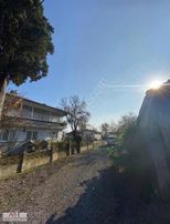 Küçük Söğütlü De 1195m2 Arsa İçerisinde 2 Katlı Müstakil Ev