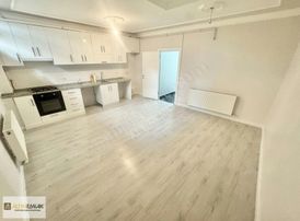 Altın Emlak'tan Yeni Bina'da Bahçeli Yarı Bodrum Kiralık Daire