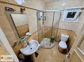 Deniz Manzaralı Denize Sıfır Soner Sitesinde 2+1 Satılık Daire