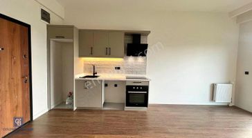 Çiğli Balatçık Black Suits2'de 1+1 Havuz Cepheli Kiralık Daire