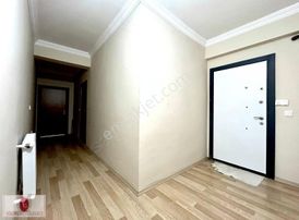 Yetkisi Yüksel'den Ayrı Mutfak Arakat Doğalgazlı Geniş 2+1 Daire