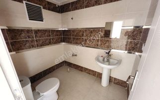 Karapürcekte Birinci Kat Konumunda 3+1 Satılık Yuksek Giriş