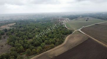 **hamitabat Köyü İmar Sınırında 4.700 M2 Satılık Arazi**