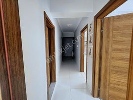 Kartepe'de Havuzlu Güvenlikli Site İçerisinde 2+1 Daire