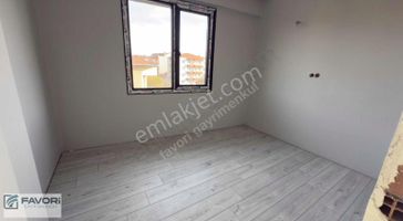 Favori'den Şekerevleri Ana Cadde Cephe 2+0 Sıfır Ara Kat