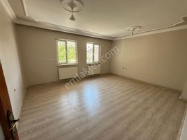 Balnova Gayrimenkuldan Dinkçiler Mahallesinde Kiralık 3+1 Daire