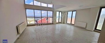 Çalı Mahallesi Gümüşlük Mevkiinde 4 Katlı Villa