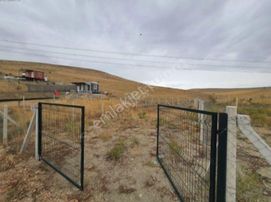 Emre Emlak'tan Sincan Polatlar'da Merkeze Yakın 250m2 Satılık Hobi Bahçesi