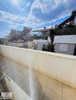 Yeşilyurtta Üniye 20 Dk 1+1 Eşyalı Teraslı Boyalı Daire 16.000tl