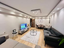 🏡cumhuriyet Mahallesi 🏡 3+1 140 M2 11 Katlının Yüksek Zemin Katı Kombi Dogalgazlı