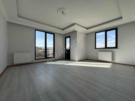 Net'den Satılık Kat Mülkiyetli 4+1 180 M² Geniş Dublex Daire