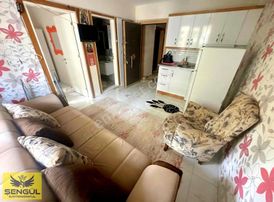 Şengül Gayrimenkul'den Zeytinköyde Kiralık 1+1 Apart