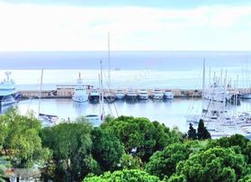 Kuşadası Marìnaya 150m, Denìz Manzaralı 2+1 Boş Kìralık Daìre