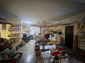 Meydan Kavağında Sağlık Ocağı Ve İlk/ortaokul Yanı Dükkan