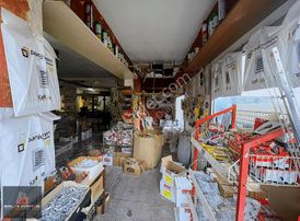 Meydan Kavağında Sağlık Ocağı Ve İlk/ortaokul Yanı Dükkan