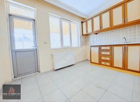 Döşemealtı Yeniköy Siteiçi Doğalgazlı Fırsat 4+1 Triplex Villa