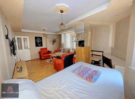 Merkezin Göbeği Kapalı Yolda Asansörlü 1+1 Ayrı M.eşyalı Daire