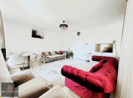 Güllük Caddesi Garanti Bankası Dibi Krediye Açık Asansörlü Daire