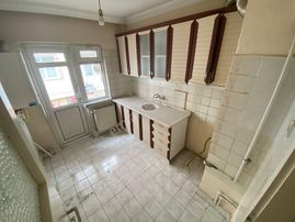 Sincan Mareşal Ç. Mh De 3+1 Ara Katta Daire