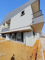 Çınarlı'da 3+1+ç.b+g.oda Bahçeli Dublex Sıfır İkiz Satılık Villa