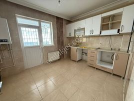 Mamak - Ekin Mahallesinde Merkezi Konumlu 3+1 Satılık Daire !!!