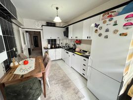 Başak'ta Şehitler Okulu Yakını 3+1 1.katta Satılık Daire !!