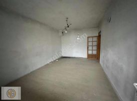 Cumhuriyette Satılık 3 Katlı Müstakil Ev