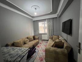 Esenyurt’ta Cadde Ağzında Acil Satılık 2 + 1 Tam Yatırımlık Yüksek Giriş