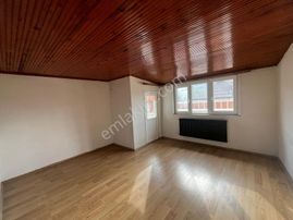 İstanbul Kağıthanede Kiralık 2+1 Daire