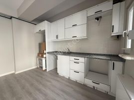 Focustan Metro Ve Piazzaya 2 Dk,sıfır,katta,ankastreli,fırsat2+1