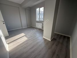 Focustan Metro Ve Piazzaya 2 Dk,sıfır,katta,ankastreli,fırsat2+1