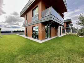 [kassel Yapı] Silivride - 430m2 İçerisinde - Havuzlu Lüks Villa