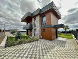 [kassel Yapı] Silivride - 430m2 İçerisinde - Havuzlu Lüks Villa