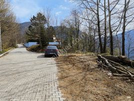 Başiskele Aksığın Mah. 2000 M2 Kadastro Yollu Satılık Arazi