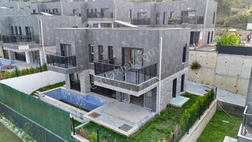 Kuşadası Satılık Soğucakta Özel Havuzlu Müstakil