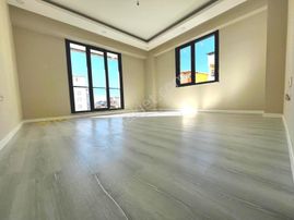 Satılık Daire Pendik Esenyalı Mahallesi