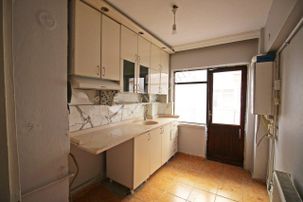 Sincan Mareşal Çakmak Mh Ara Katta Harika Lokasyonda Daire