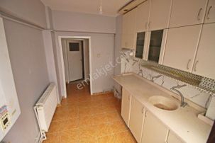 Sincan Mareşal Çakmak Mh Ara Katta Harika Lokasyonda Daire