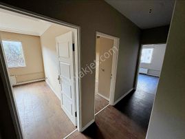 Yoldaş Emlaktan Yahyakaptan'da 3+1 Kiralık Daire