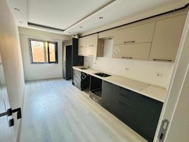 Muradiye Mah Satılık 3+1 Ebeveyn Banyolu Daire