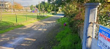 Geniş Bahçeli Satılık Triblex Villa