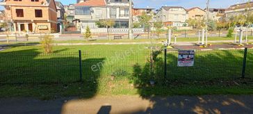 Geniş Bahçeli Satılık Triblex Villa